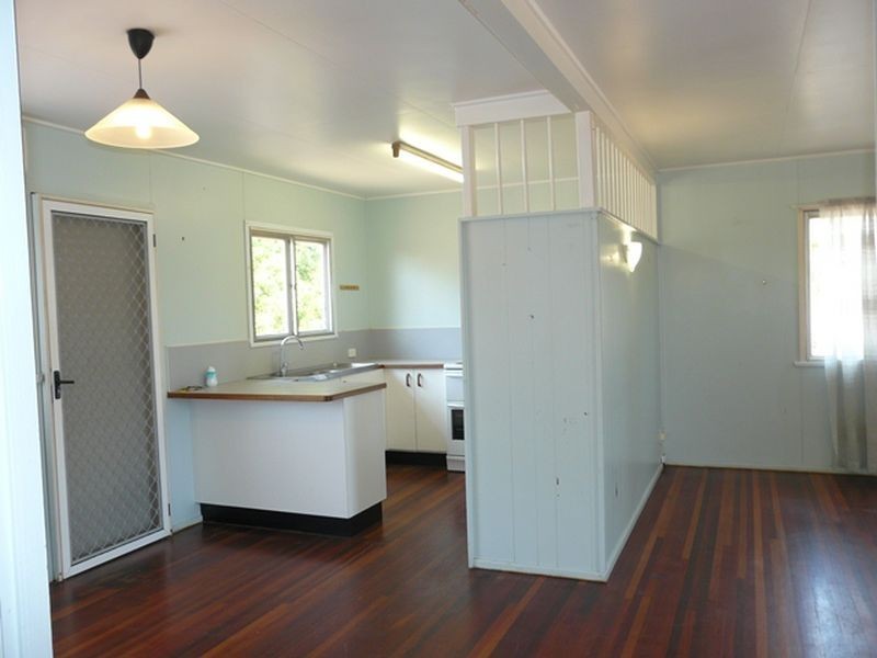 9 Pelican Street, Slade Point QLD 4740