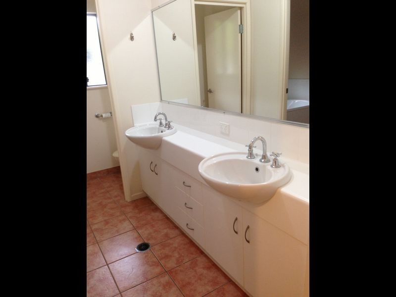 32 Starboard Circuit, Shoal Point QLD 4750