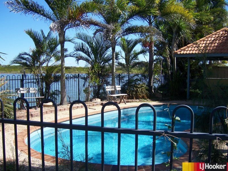 4/25 Beach Road, Dolphin Heads QLD 4740