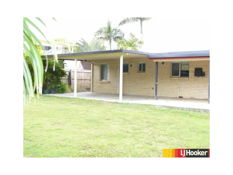 22 Holmes Drive, Beaconsfield QLD 4740