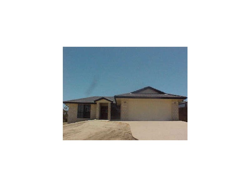 8 Seacove Court, Eimeo QLD 4740