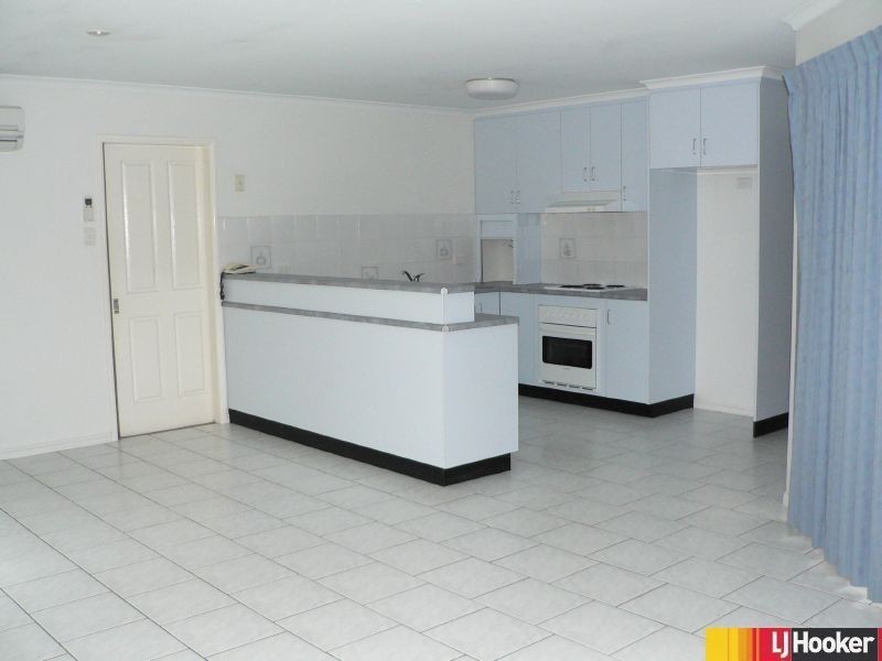 2/18 Robb Place, South Mackay QLD 4740