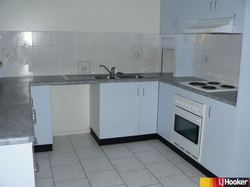 2/18 Robb Place, South Mackay QLD 4740