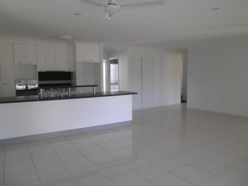 51 Waverley Street, Bucasia QLD 4750