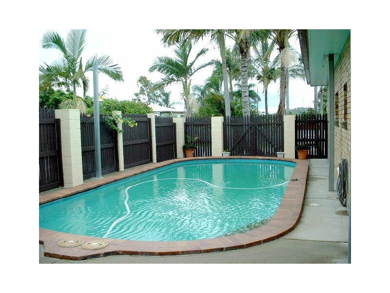 2 Townsend Street, Bucasia QLD 4750