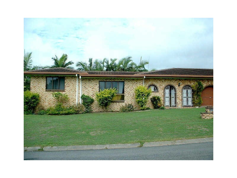 2 Townsend Street, Bucasia QLD 4750