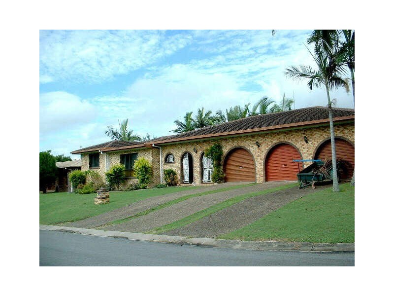 2 Townsend Street, Bucasia QLD 4750