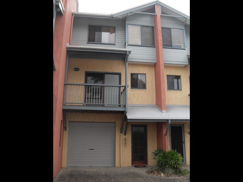 2/32 Bassett Street, North Mackay QLD 4740