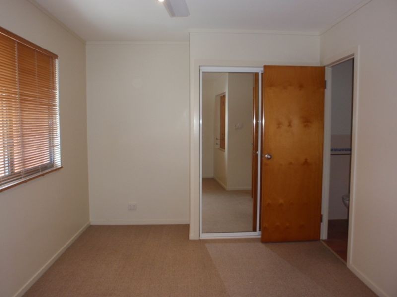 2/32 Bassett Street, North Mackay QLD 4740