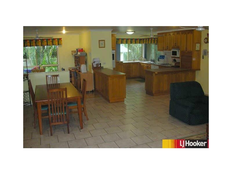 18 Hayman Court, Bucasia QLD 4750