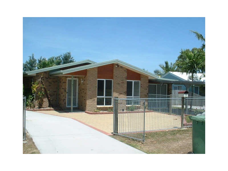 7 Wallace Street, Bucasia QLD 4750