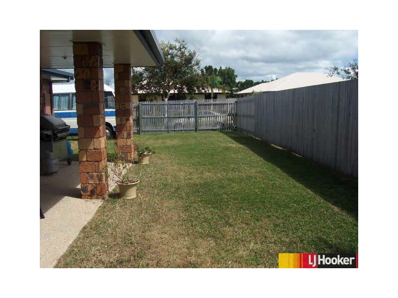 18 Marine Parade, Bucasia QLD 4750