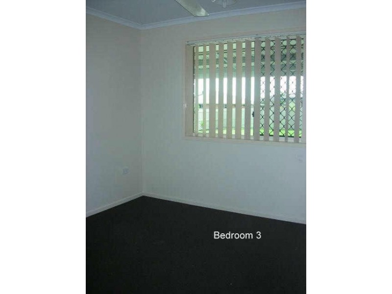 17 Crofton Close, Rural View QLD 4740