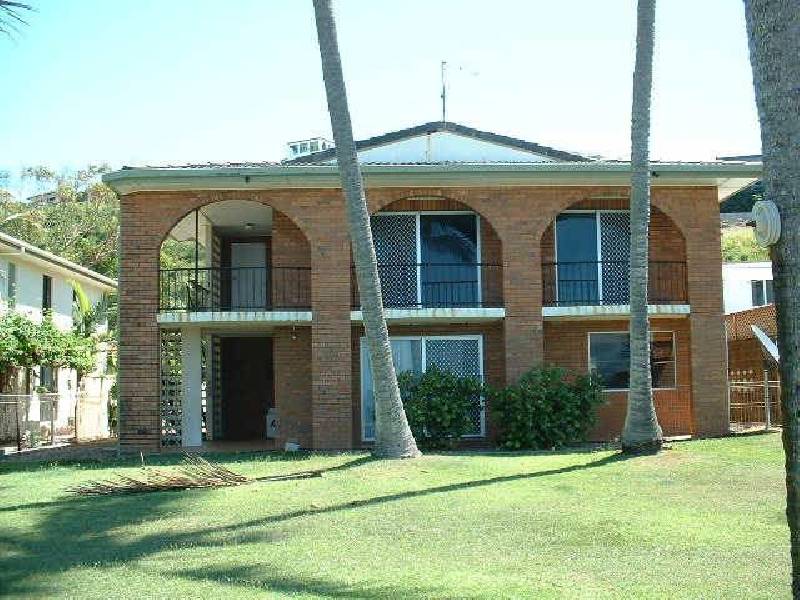 62 Bourke Street, Blacks Beach QLD 4740