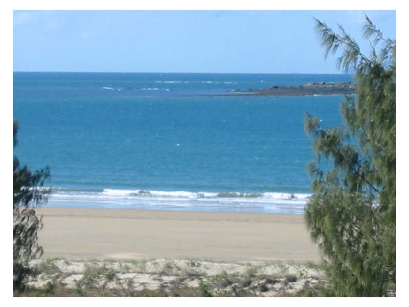 Bungalow 5 Ko-Huna Sands Resort, Bucasia QLD 4750