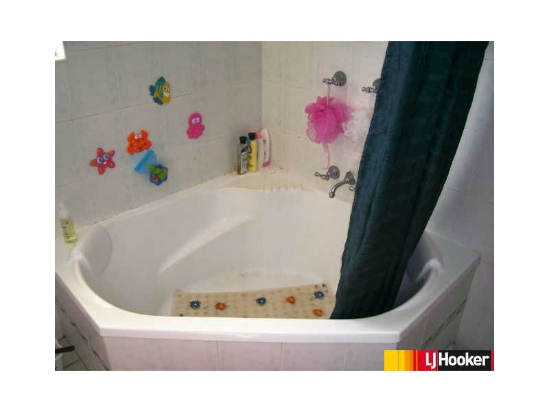 7 Diamond Court, Mount Pleasant QLD 4740