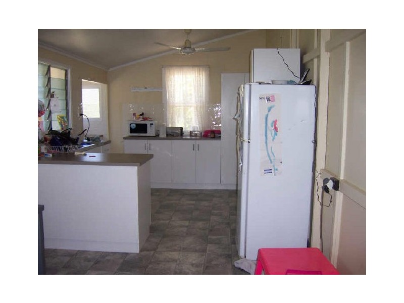 146 Waverley Street, Bucasia QLD 4750