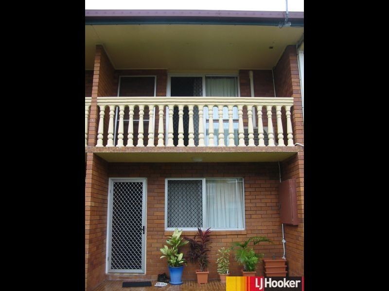 2/6 Hague Street, Mackay QLD 4740