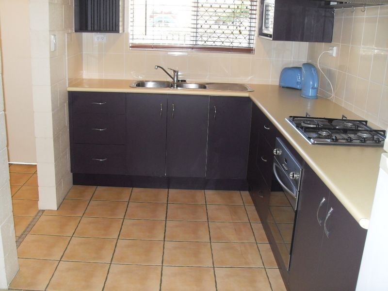 2/6 Hague Street, Mackay QLD 4740