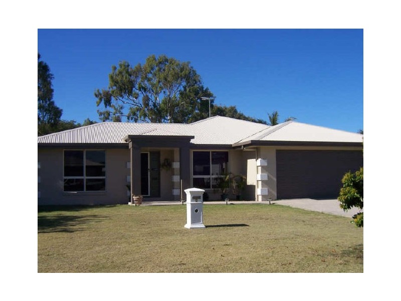 5 Michelle Crescent, Bucasia QLD 4750