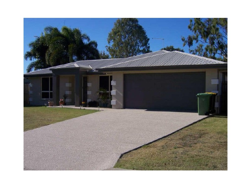 5 Michelle Crescent, Bucasia QLD 4750