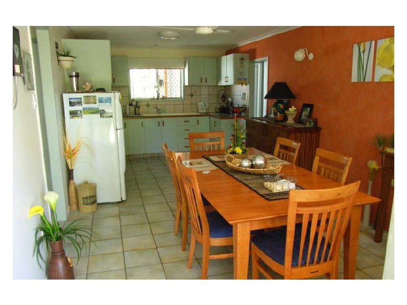 8 Wilson Court, Eimeo QLD 4740