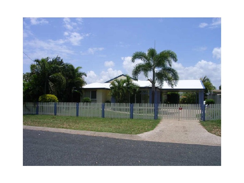 33 Cavanagh Drive, Blacks Beach QLD 4740