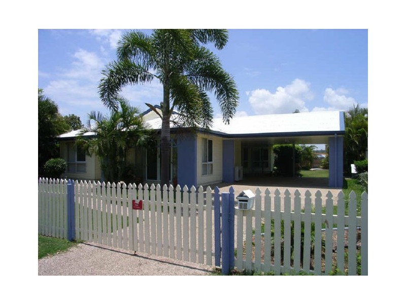 33 Cavanagh Drive, Blacks Beach QLD 4740