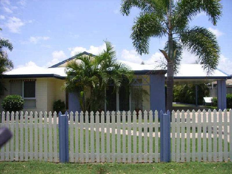 33 Cavanagh Drive, Blacks Beach QLD 4740