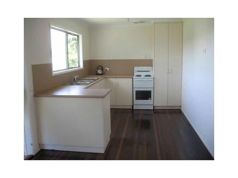 33 Mengel Street, Mackay QLD 4740