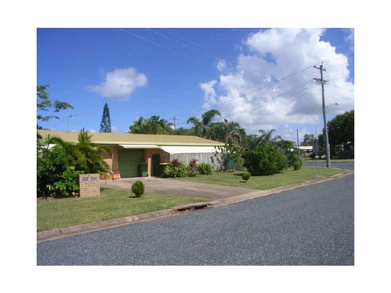 2/7 Ash Street, Slade Point QLD 4740