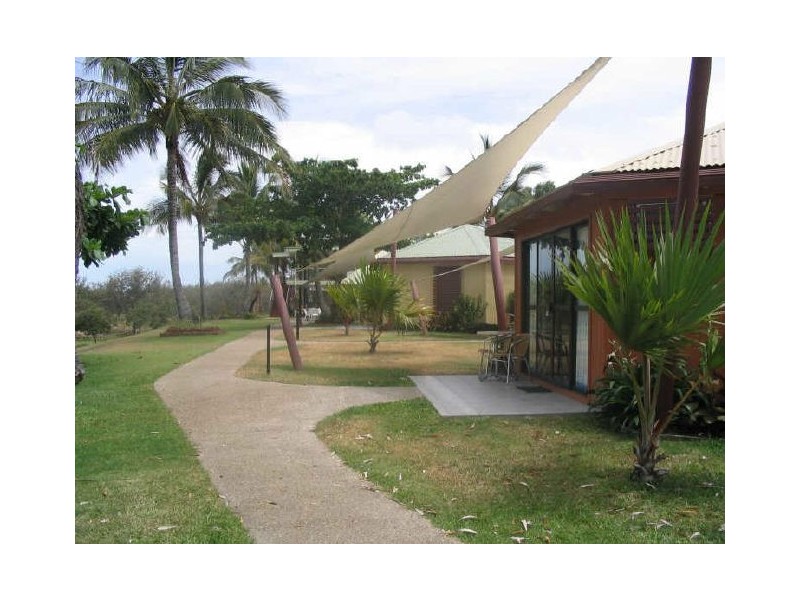 Bungalow 3 Ko-Huna SandsResort, Bucasia QLD 4750