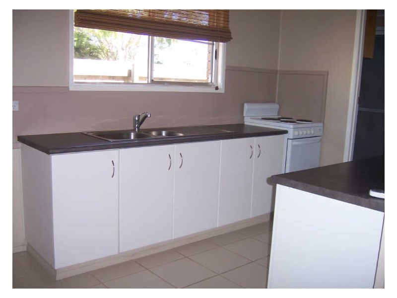 2/13 Osprey Close, Slade Point QLD 4740