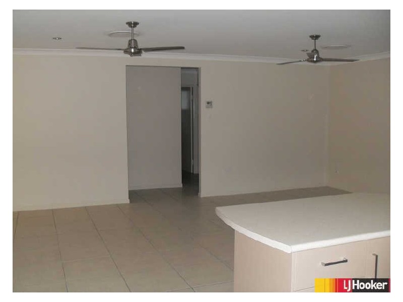 42 Cinnamon Drive, Glenella QLD 4740