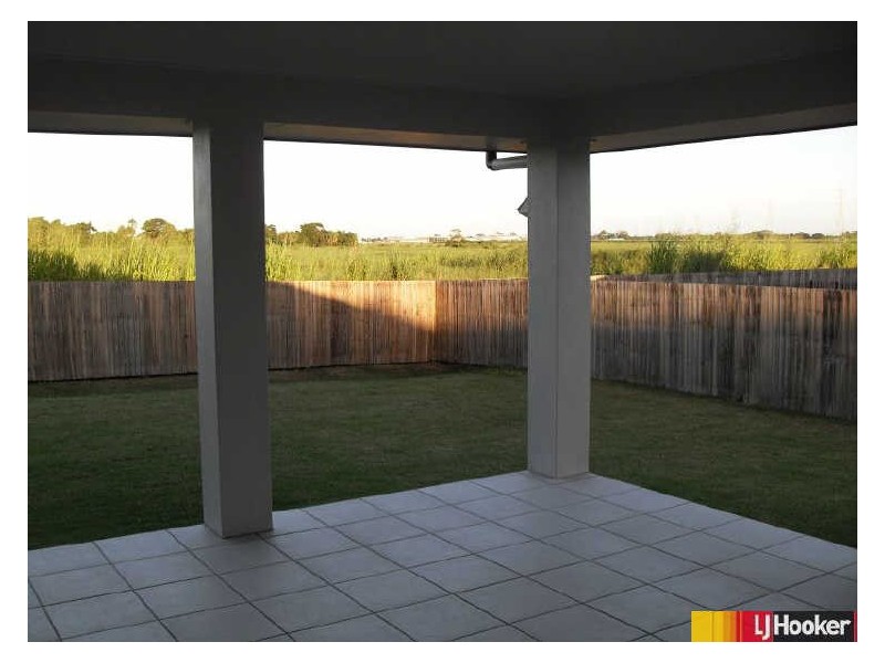 42 Cinnamon Drive, Glenella QLD 4740