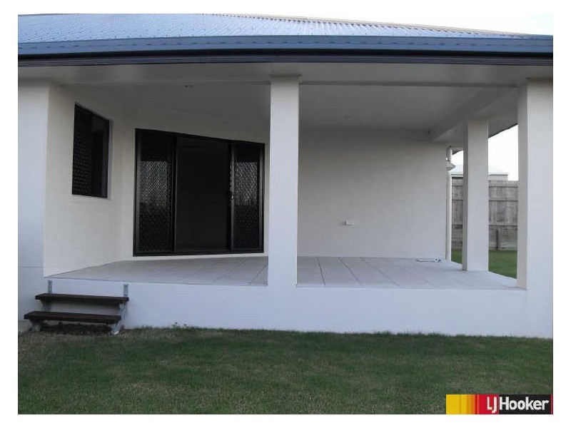 42 Cinnamon Drive, Glenella QLD 4740