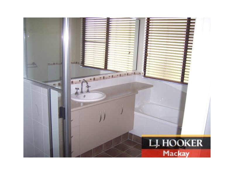 15 Rosemoor Court, Glenella QLD 4740