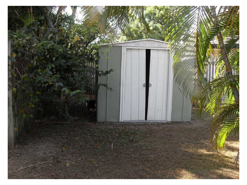 11 Leister Court, Bucasia QLD 4750