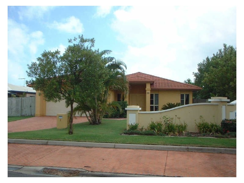 2 Royal Sands Boulevard, Bucasia QLD 4750