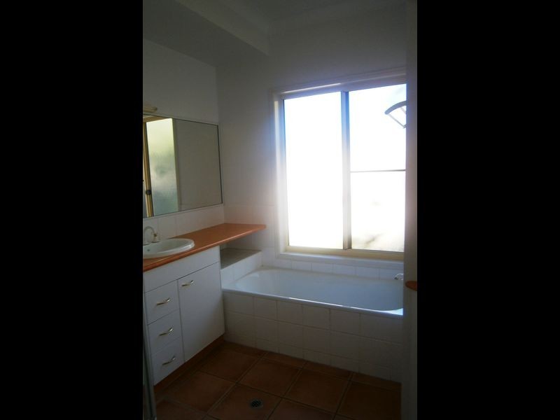 2 Royal Sands Boulevard, Bucasia QLD 4750