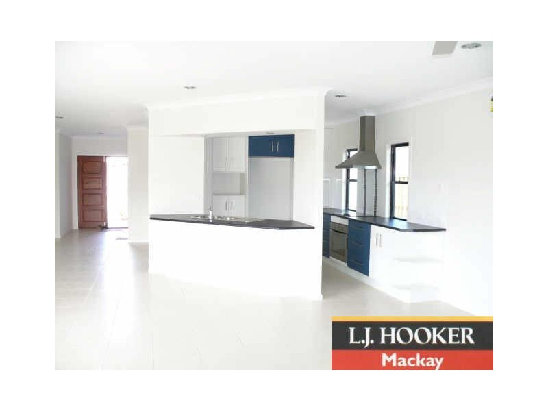 91 Village Circuit, Eimeo QLD 4740