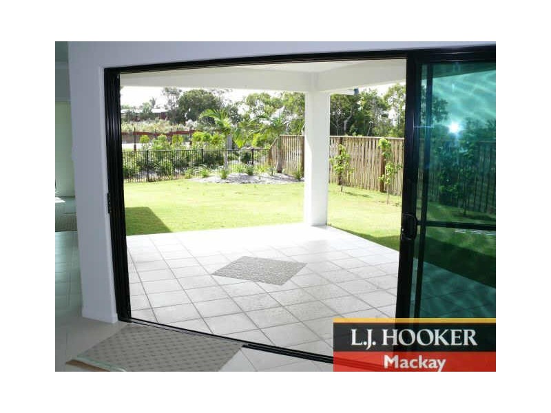 91 Village Circuit, Eimeo QLD 4740