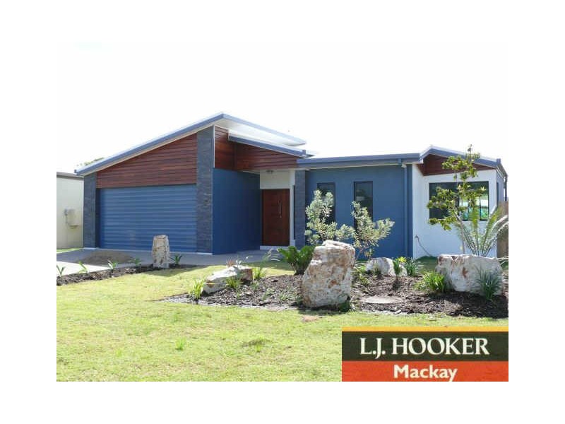 91 Village Circuit, Eimeo QLD 4740