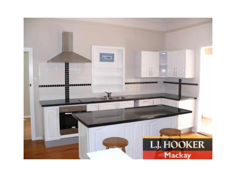 88 Waverley Street, Bucasia QLD 4750