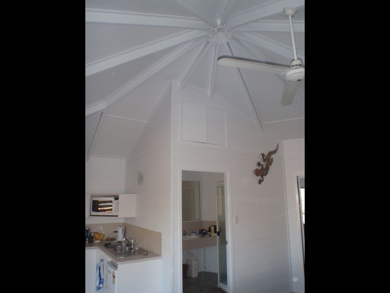 Bungalow 7 Kohuna Sands Resort, Bucasia QLD 4750