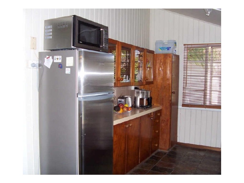 14 McIntyre Street, East Mackay QLD 4740