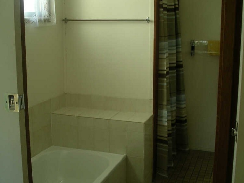 2/10 Trogolby Street, South Mackay QLD 4740