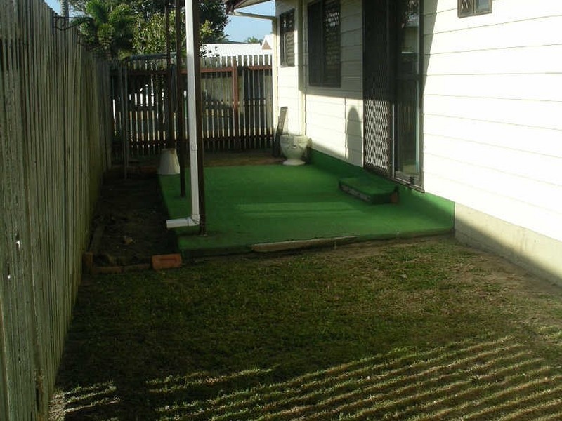 2/10 Trogolby Street, South Mackay QLD 4740
