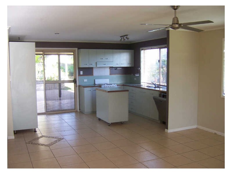 45 JOHN OXLEY AVENUE, Rural View QLD 4740