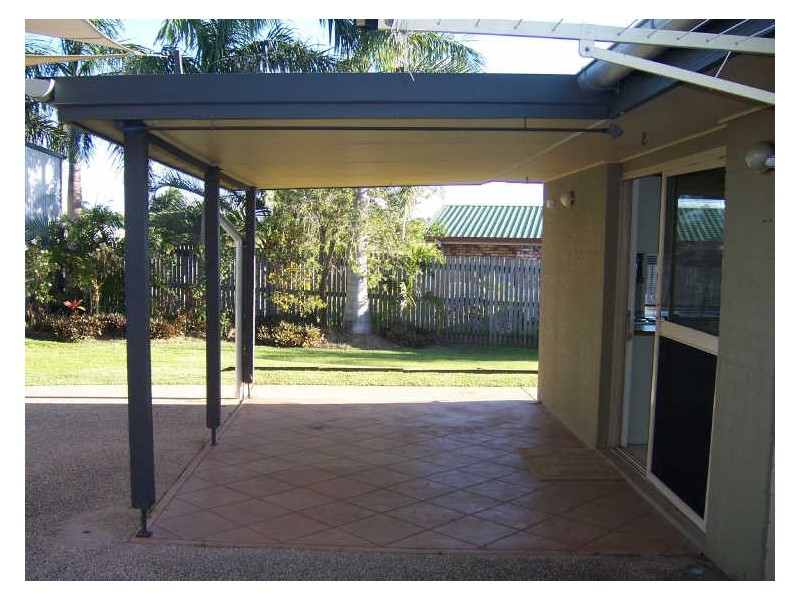 45 JOHN OXLEY AVENUE, Rural View QLD 4740